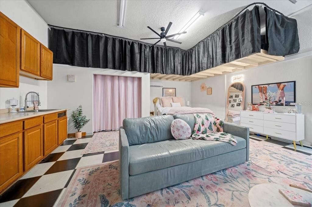 For Sale: $1,200,000 (0 beds, 0 baths, 6776 Square Feet)