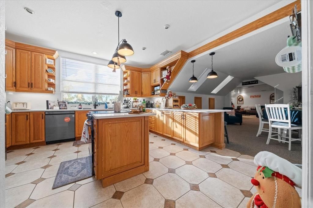 For Sale: $1,200,000 (0 beds, 0 baths, 6776 Square Feet)