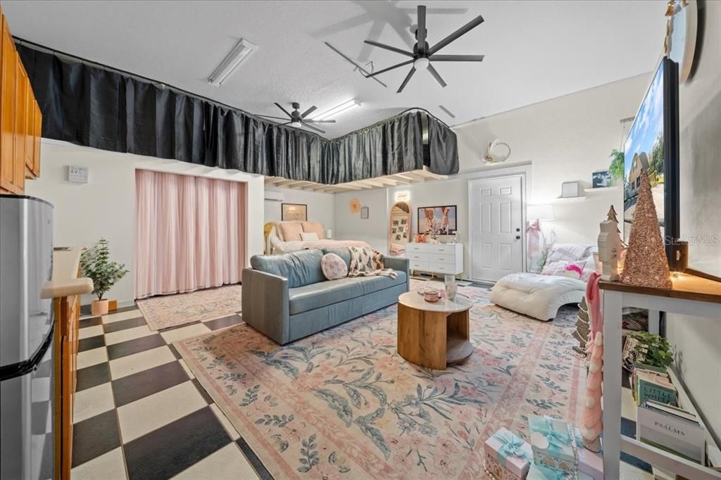 For Sale: $1,200,000 (0 beds, 0 baths, 6776 Square Feet)