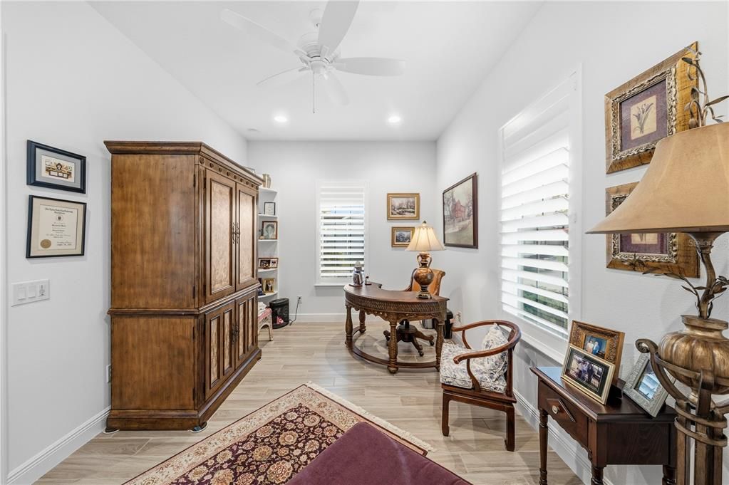 For Sale: $650,000 (3 beds, 3 baths, 2763 Square Feet)