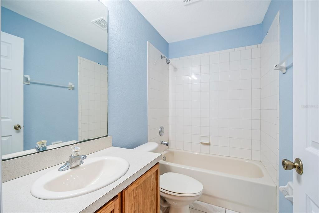 For Sale: $320,000 (3 beds, 2 baths, 1749 Square Feet)