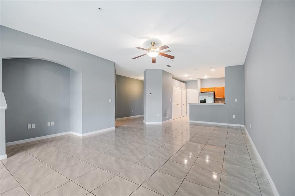 For Sale: $320,000 (3 beds, 2 baths, 1749 Square Feet)