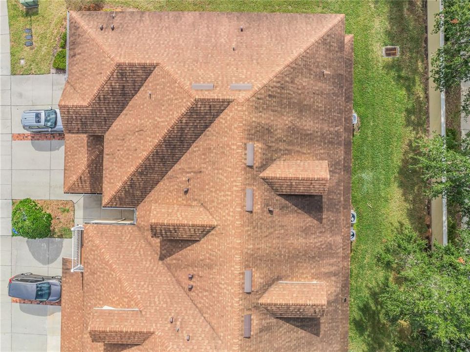 For Sale: $320,000 (3 beds, 2 baths, 1749 Square Feet)