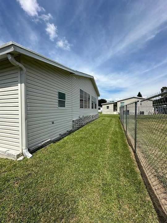 For Rent: $1,650 (3 beds, 2 baths, 1352 Square Feet)