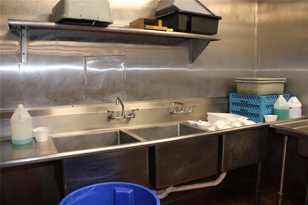 待售: $800,000 (0 贝兹, 0 浴室, 5796 平方英尺)