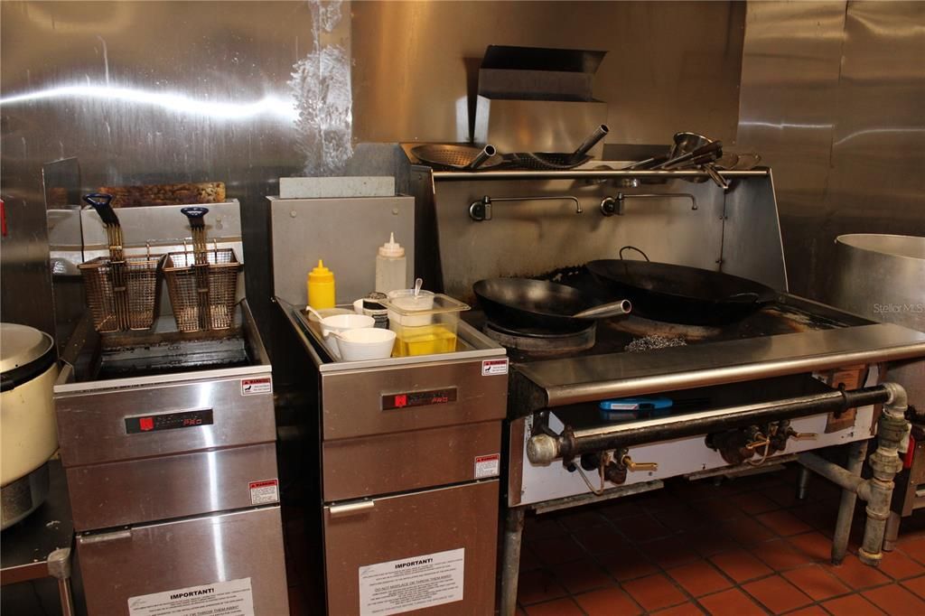 待售: $800,000 (0 贝兹, 0 浴室, 5796 平方英尺)