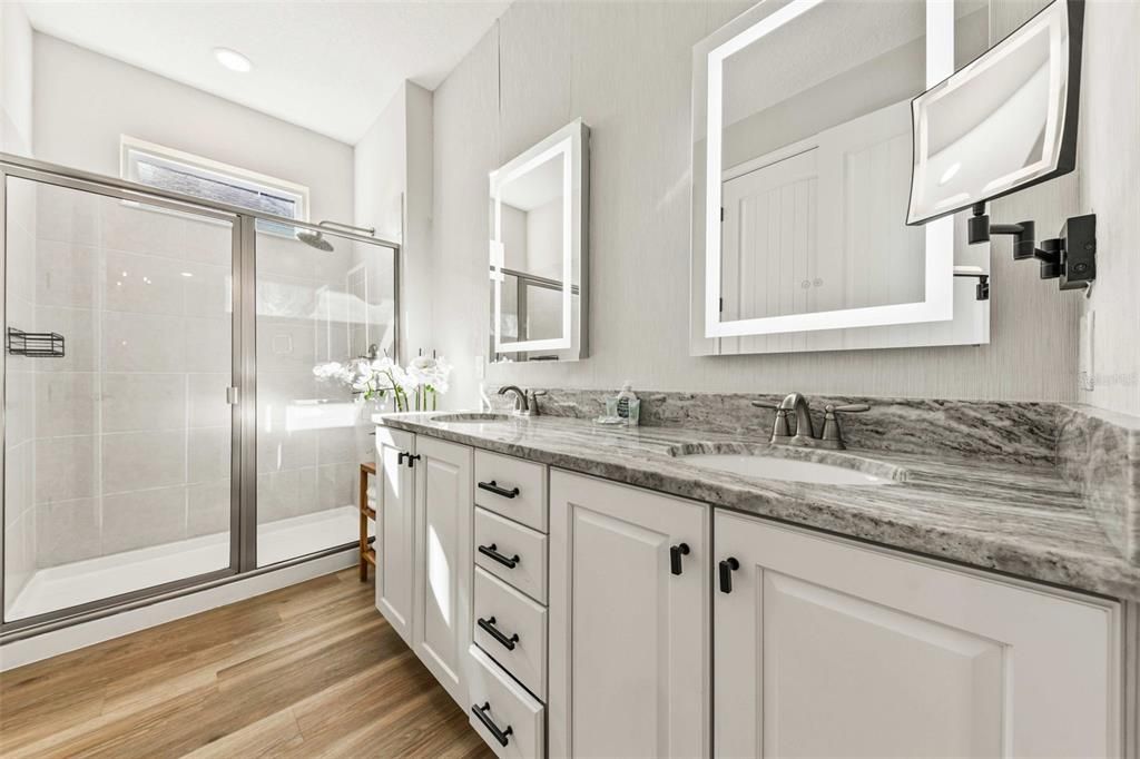 出租: $4,800 (5 贝兹, 4 浴室, 2574 平方英尺)