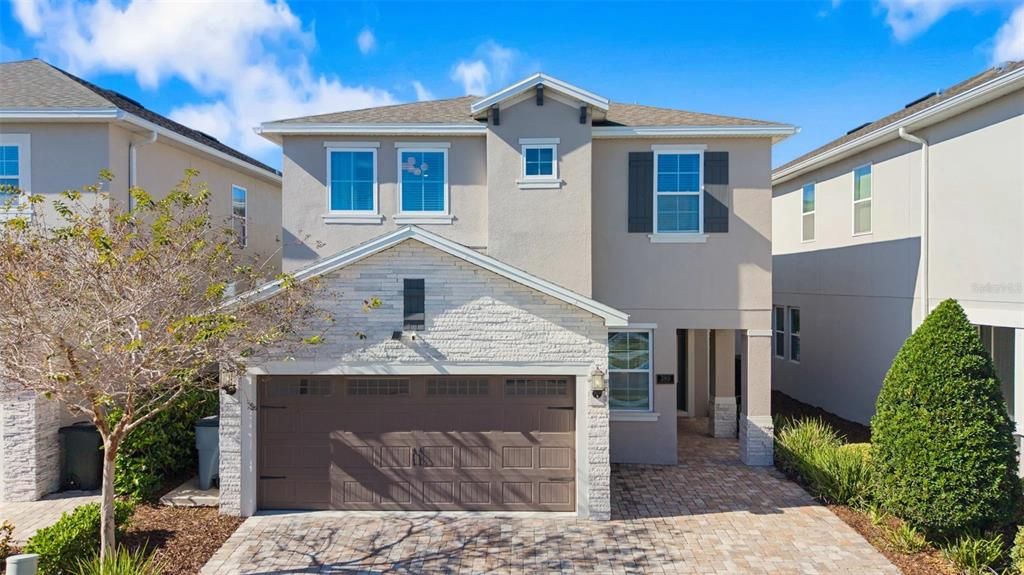 出租: $4,800 (5 贝兹, 4 浴室, 2574 平方英尺)