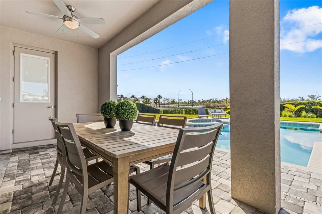 For Rent: $4,800 (5 beds, 4 baths, 2574 Square Feet)