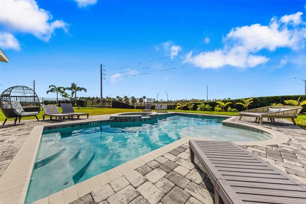 For Rent: $4,800 (5 beds, 4 baths, 2574 Square Feet)