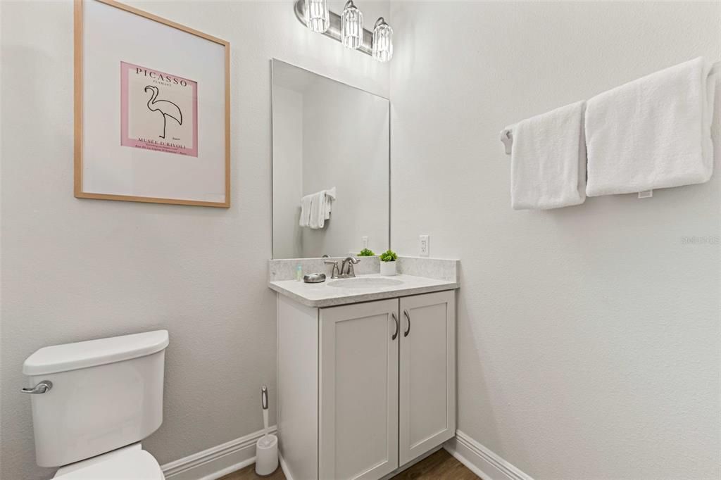 For Rent: $4,800 (5 beds, 4 baths, 2574 Square Feet)