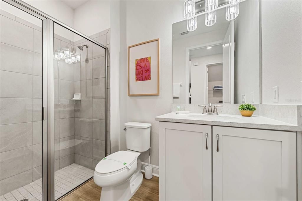 For Rent: $4,800 (5 beds, 4 baths, 2574 Square Feet)