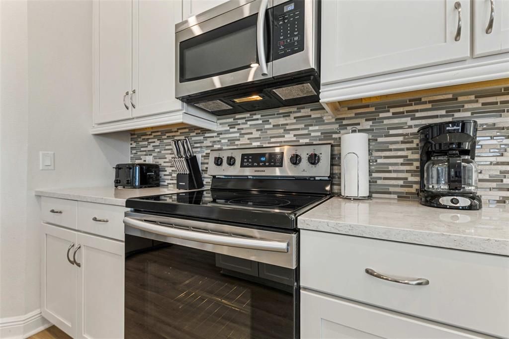 For Rent: $4,800 (5 beds, 4 baths, 2574 Square Feet)