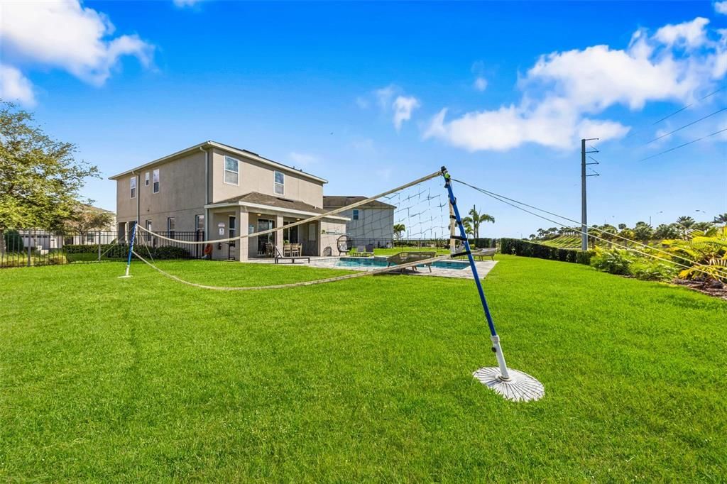 For Rent: $4,800 (5 beds, 4 baths, 2574 Square Feet)