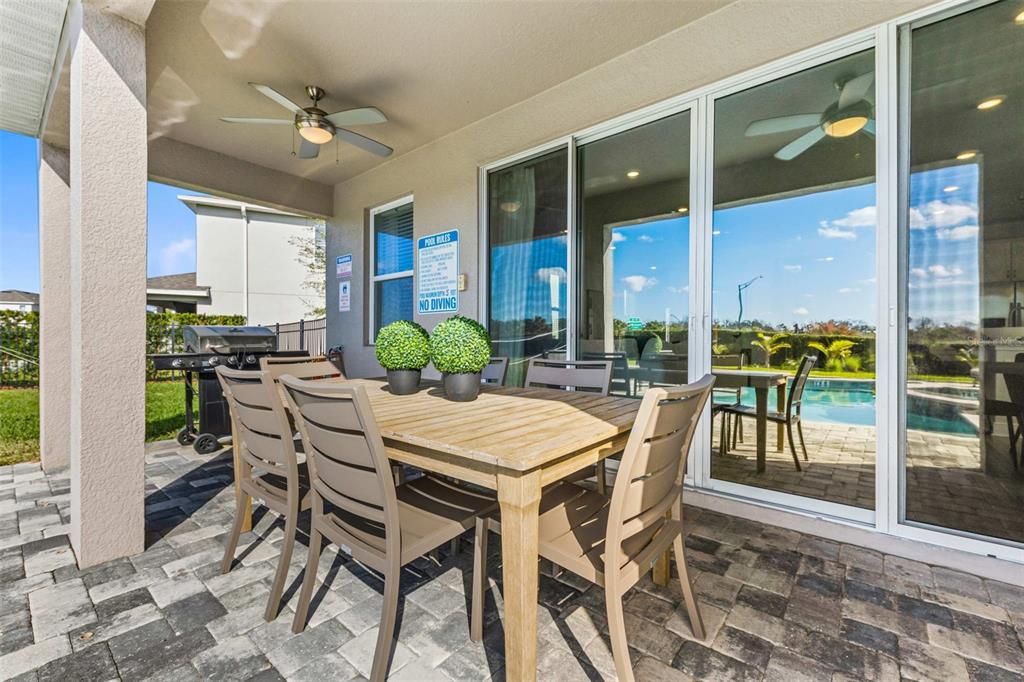 For Rent: $4,800 (5 beds, 4 baths, 2574 Square Feet)