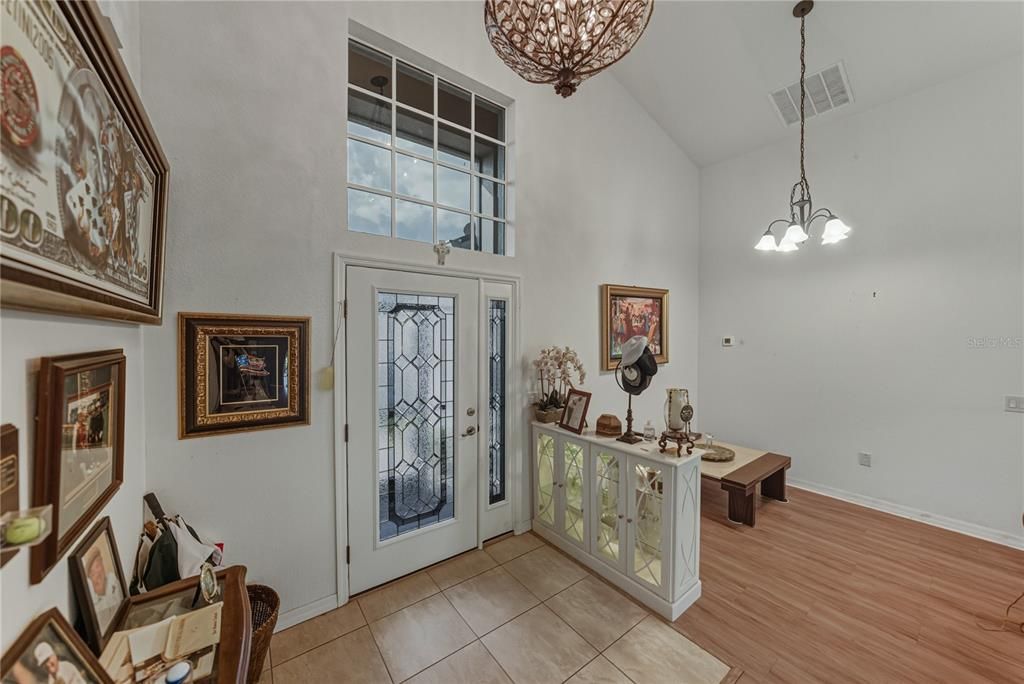 For Sale: $344,500 (2 beds, 2 baths, 1514 Square Feet)