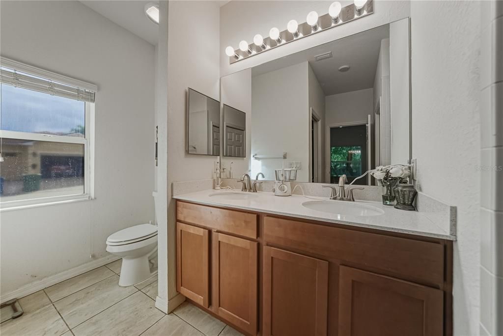 For Sale: $344,500 (2 beds, 2 baths, 1514 Square Feet)