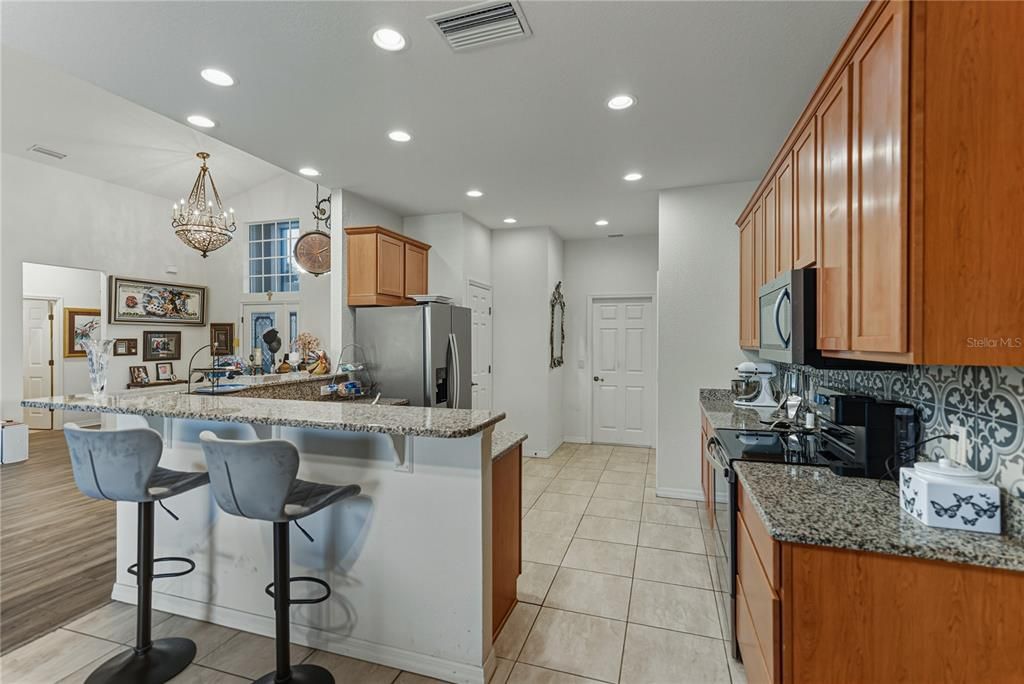 For Sale: $344,500 (2 beds, 2 baths, 1514 Square Feet)