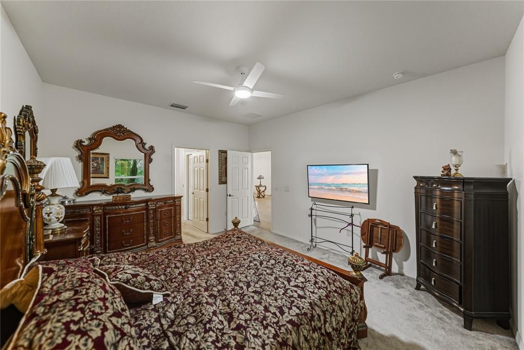 For Sale: $344,500 (2 beds, 2 baths, 1514 Square Feet)