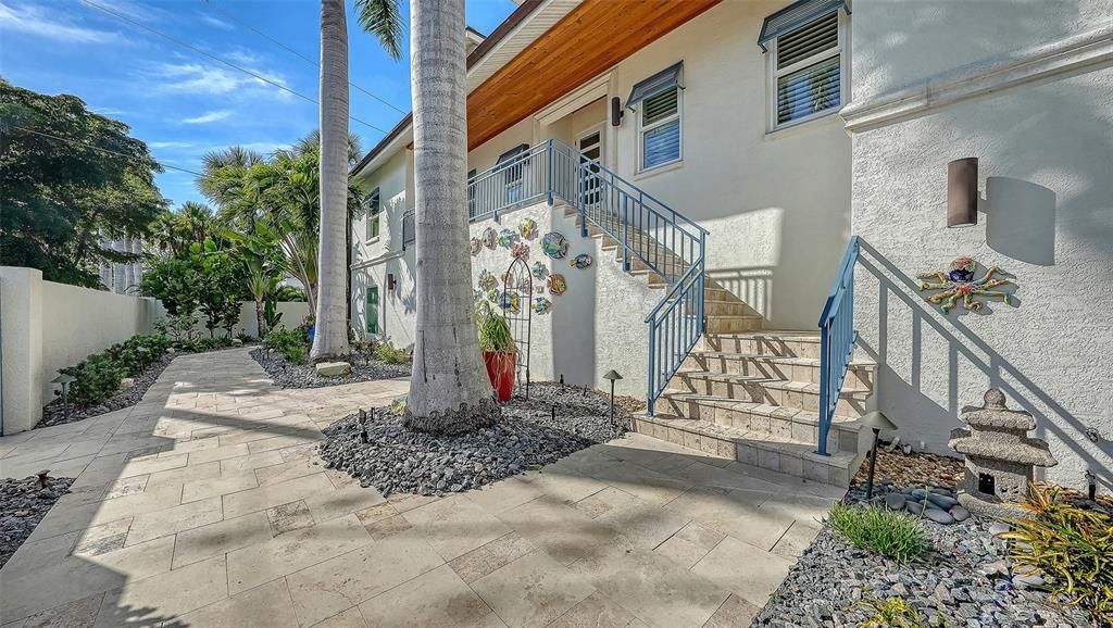 For Sale: $3,395,000 (4 beds, 3 baths, 4645 Square Feet)