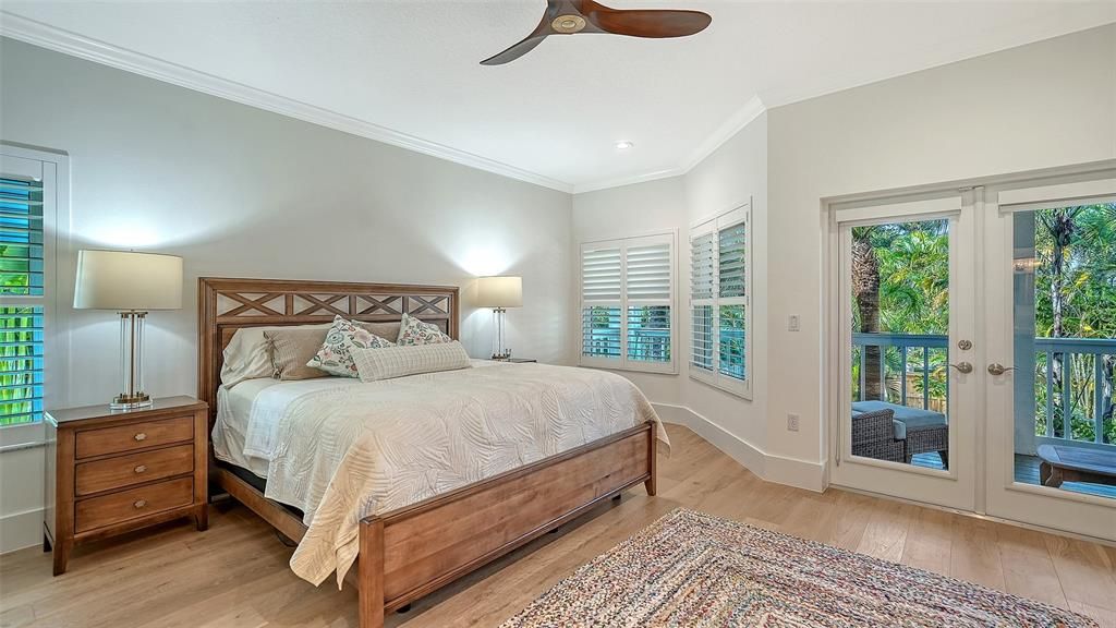 For Sale: $3,395,000 (4 beds, 3 baths, 4645 Square Feet)