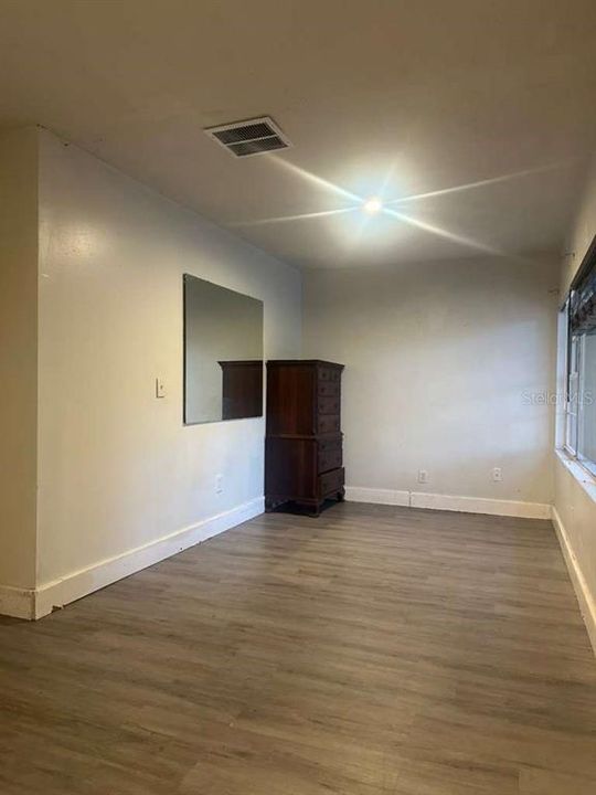 En Renta: $1,600 (2 camas, 1 baños, 1200 Pies cuadrados)