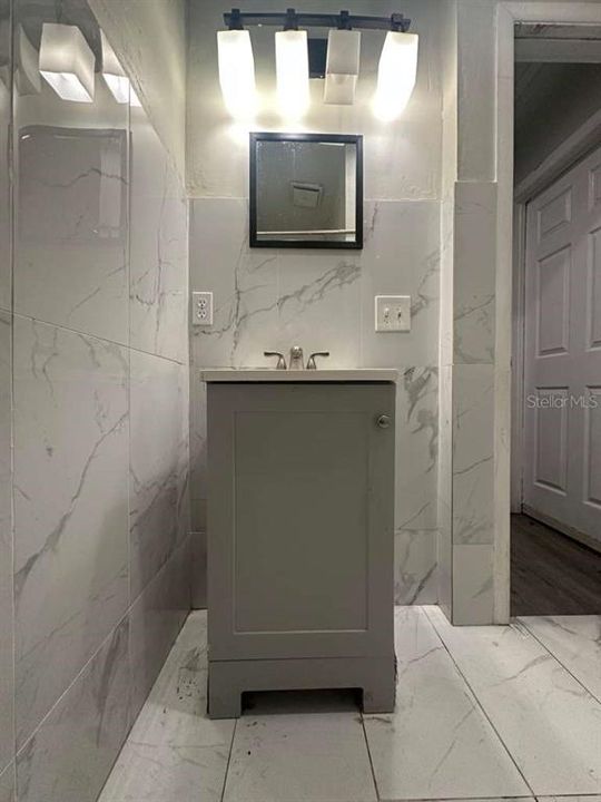 En Renta: $1,600 (2 camas, 1 baños, 1200 Pies cuadrados)