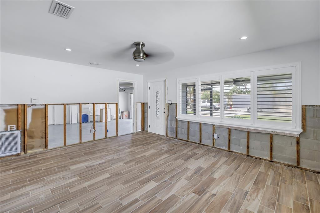 En Venta: $299,000 (3 camas, 2 baños, 1125 Pies cuadrados)