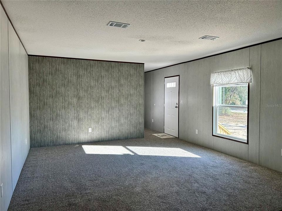 En Venta: $204,900 (3 camas, 2 baños, 1130 Pies cuadrados)