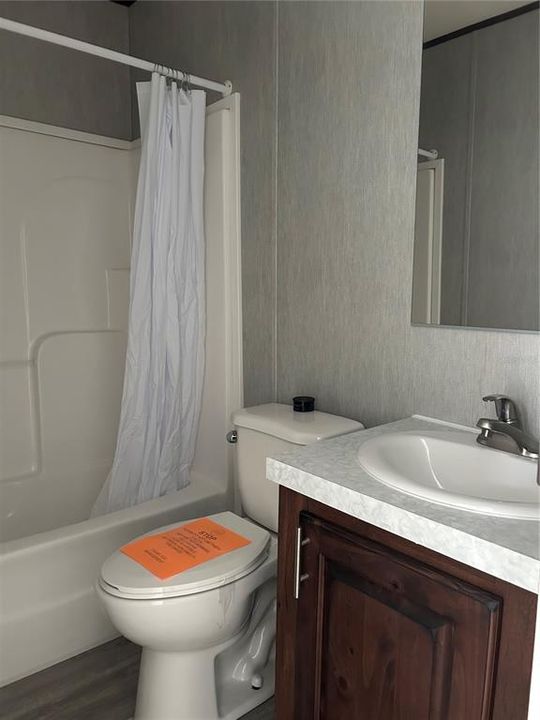 En Venta: $204,900 (3 camas, 2 baños, 1130 Pies cuadrados)