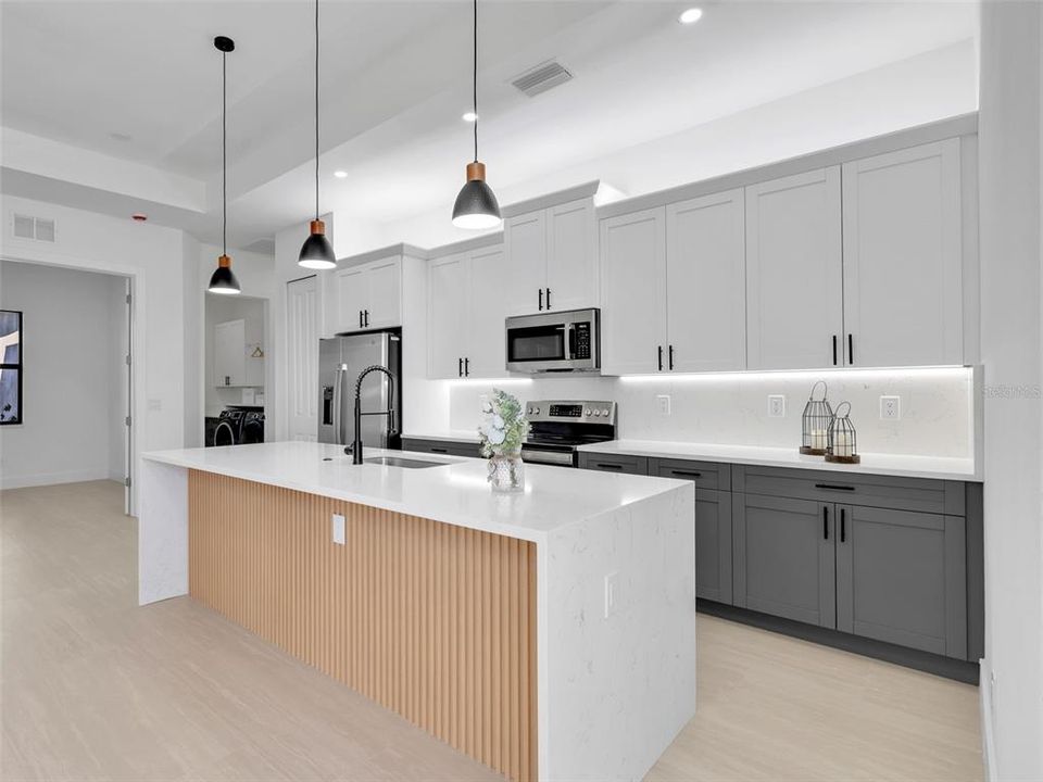 For Sale: $379,000 (4 beds, 2 baths, 1602 Square Feet)