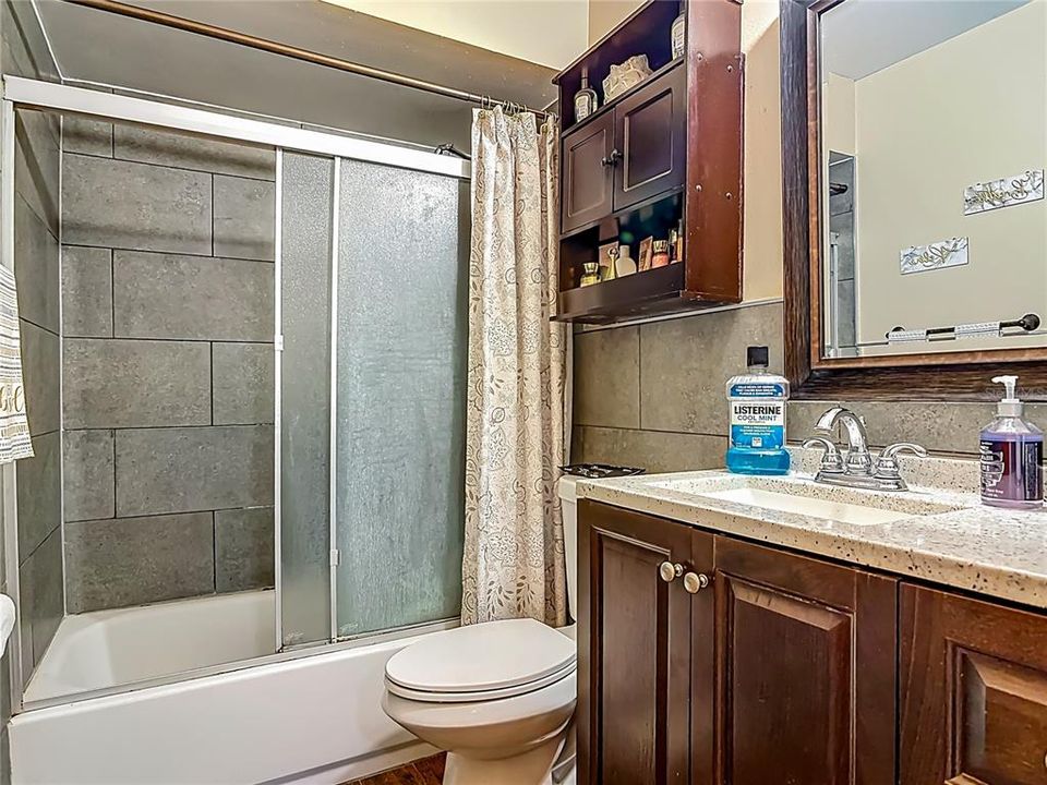 For Sale: $300,000 (3 beds, 2 baths, 1359 Square Feet)