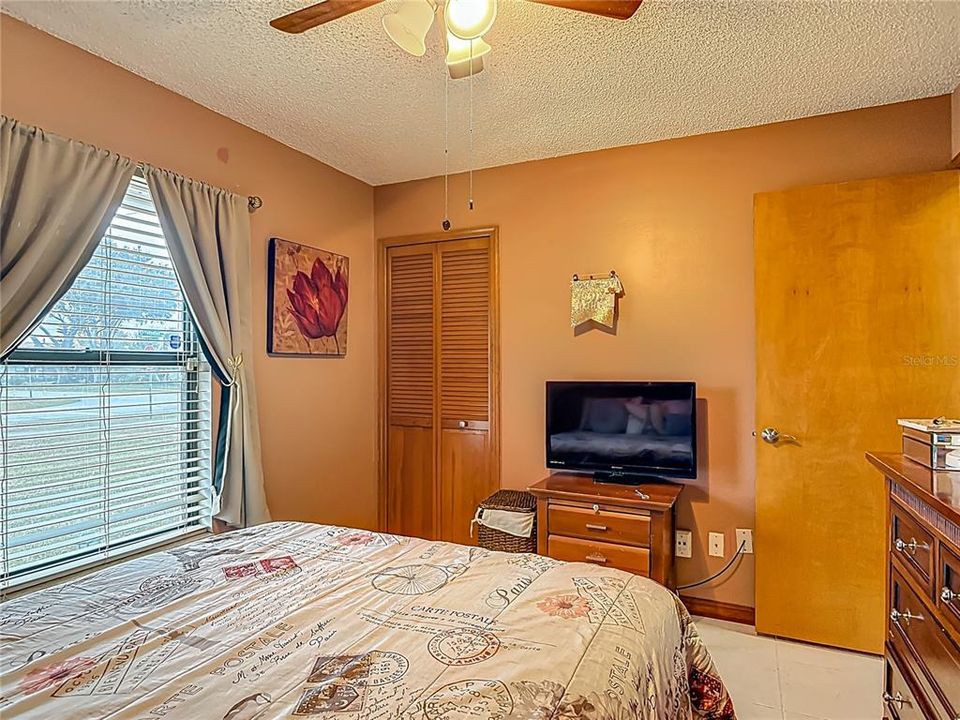 For Sale: $300,000 (3 beds, 2 baths, 1359 Square Feet)