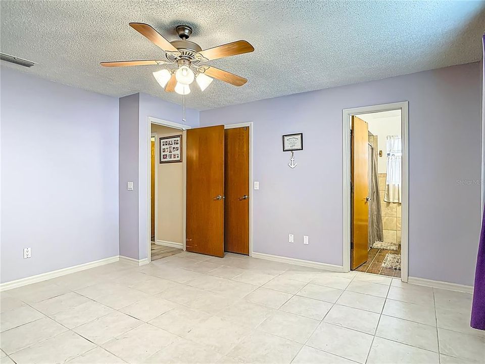 For Sale: $300,000 (3 beds, 2 baths, 1359 Square Feet)