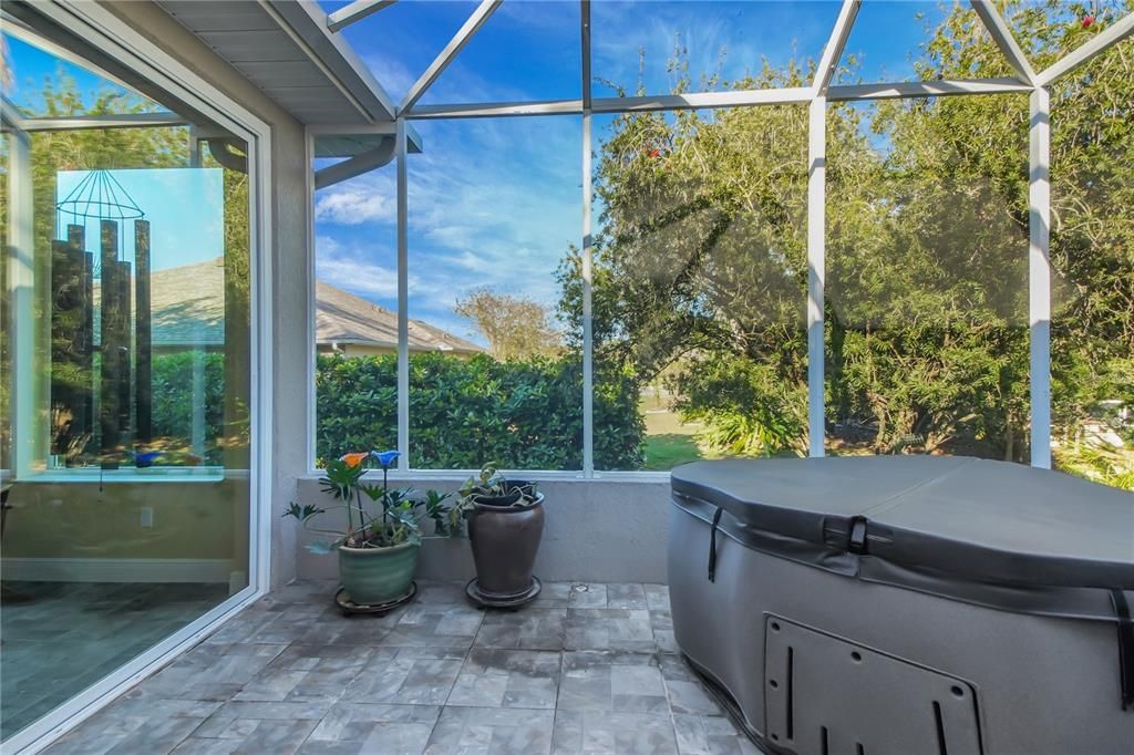 For Sale: $660,000 (3 beds, 2 baths, 2580 Square Feet)