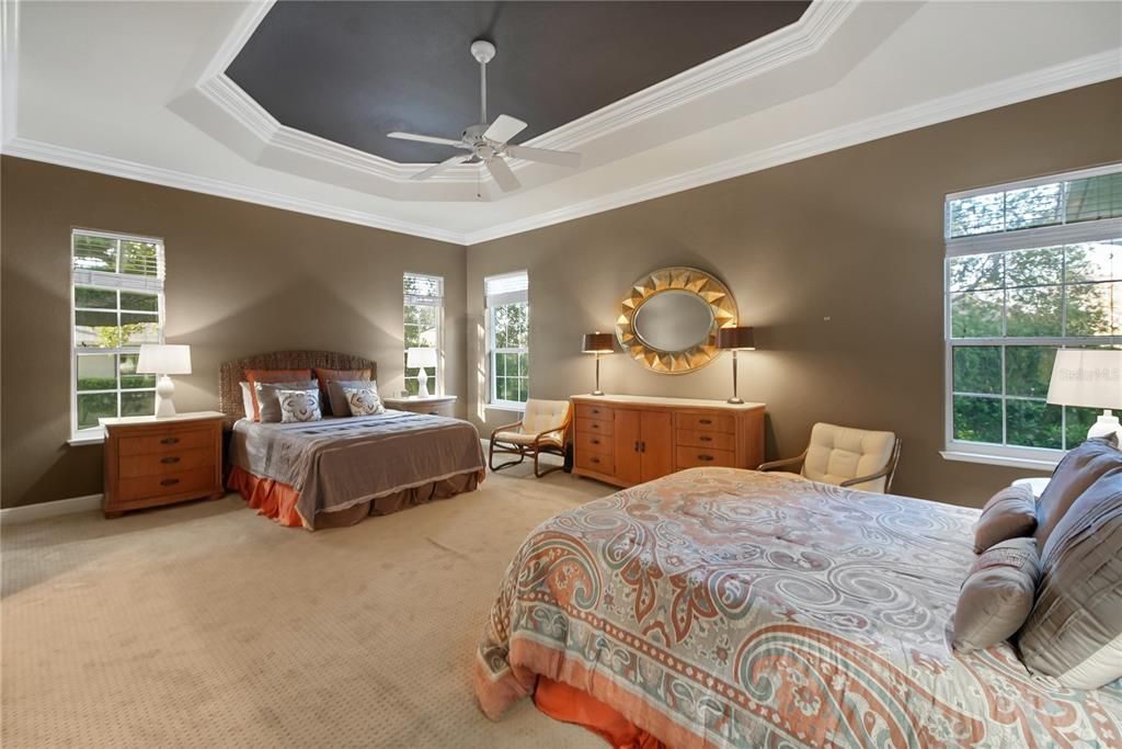 For Sale: $660,000 (3 beds, 2 baths, 2580 Square Feet)