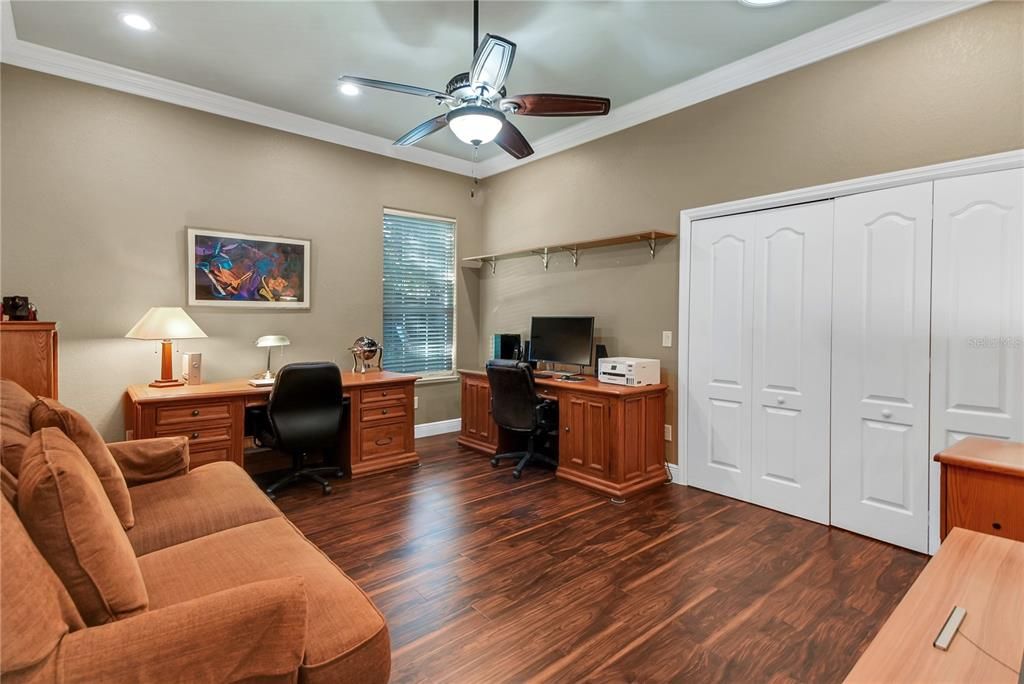 For Sale: $660,000 (3 beds, 2 baths, 2580 Square Feet)