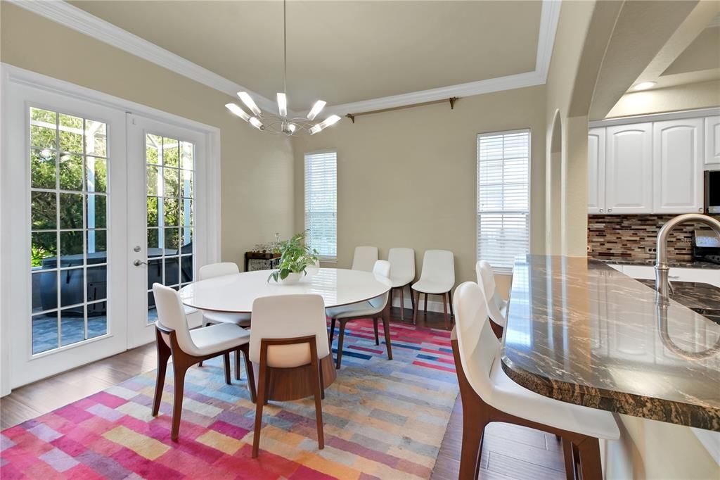 For Sale: $660,000 (3 beds, 2 baths, 2580 Square Feet)