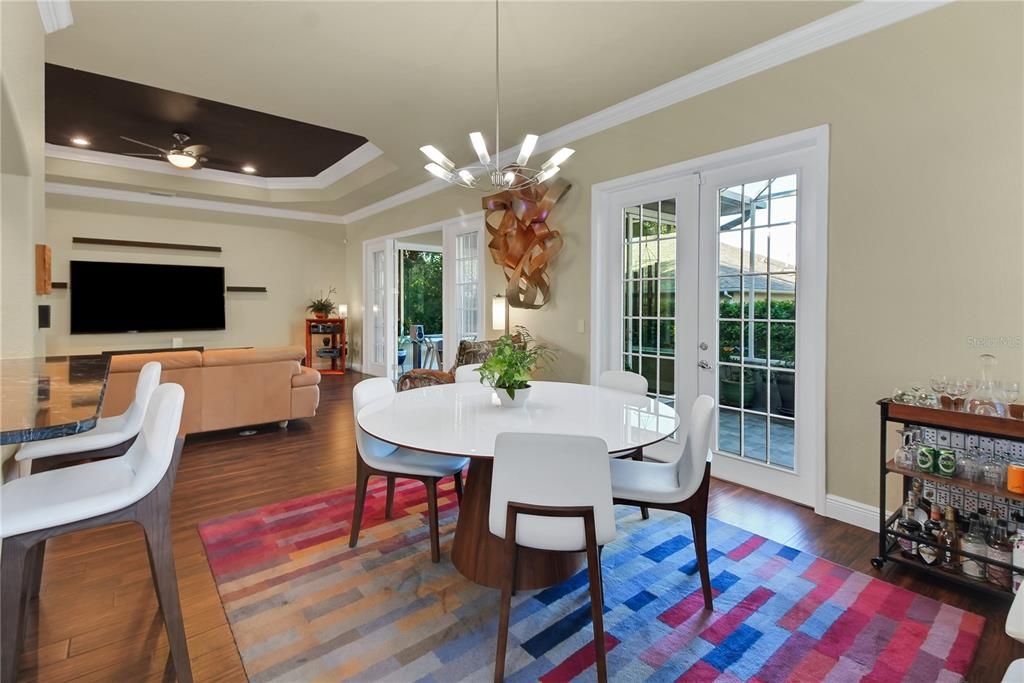 For Sale: $660,000 (3 beds, 2 baths, 2580 Square Feet)