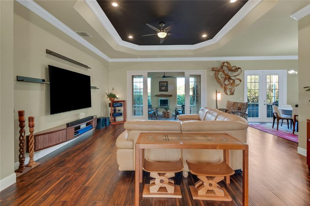 For Sale: $660,000 (3 beds, 2 baths, 2580 Square Feet)