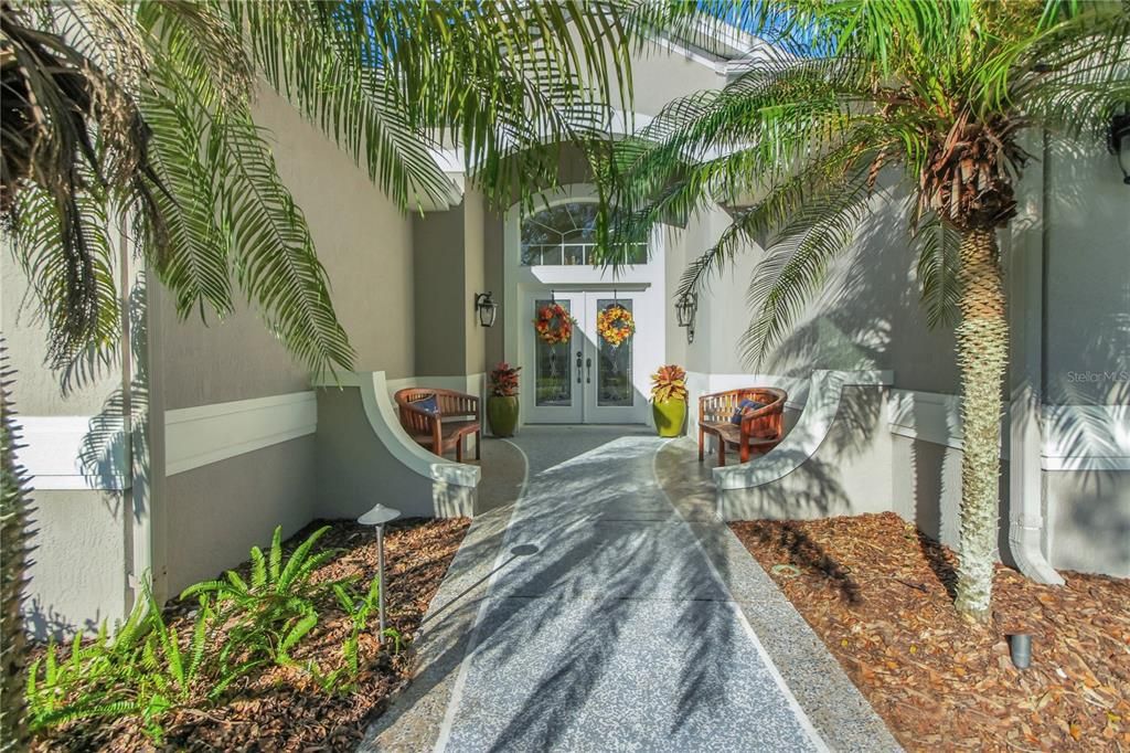 For Sale: $660,000 (3 beds, 2 baths, 2580 Square Feet)