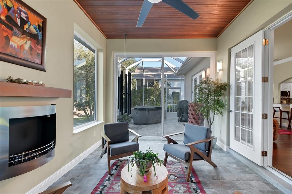 For Sale: $660,000 (3 beds, 2 baths, 2580 Square Feet)