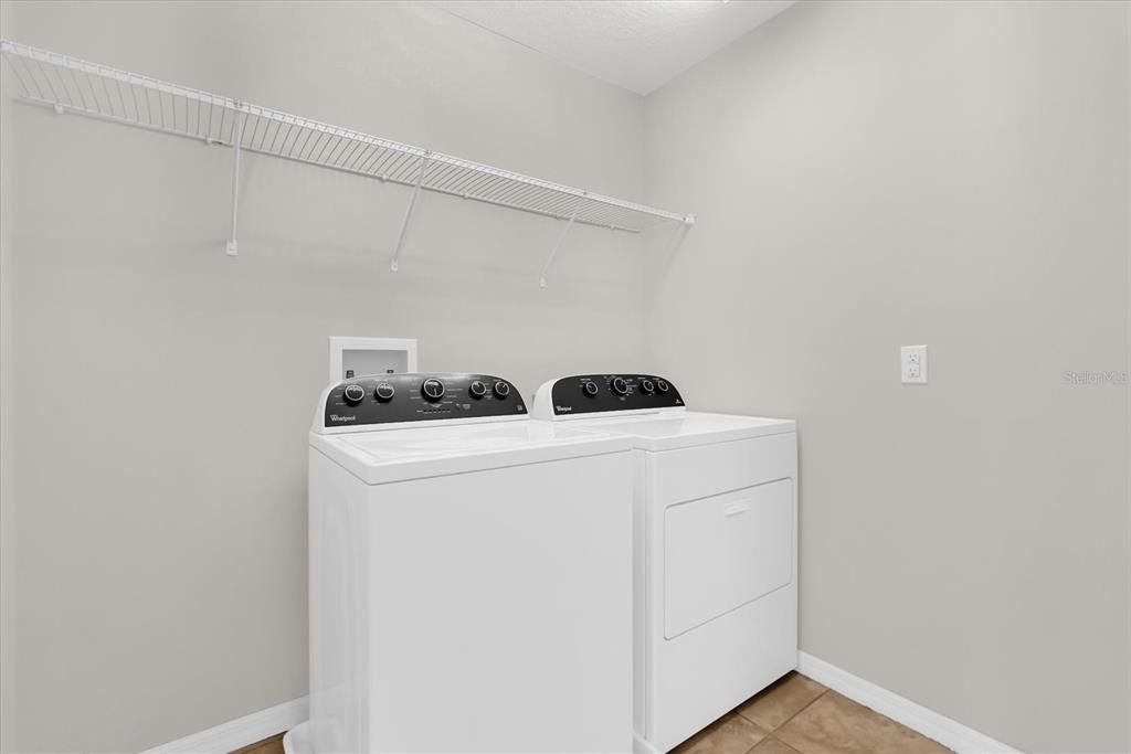 En Venta: $485,000 (3 camas, 3 baños, 1830 Pies cuadrados)