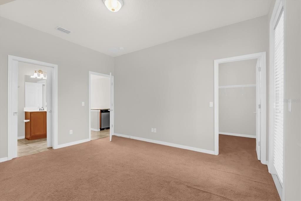 En Venta: $485,000 (3 camas, 3 baños, 1830 Pies cuadrados)