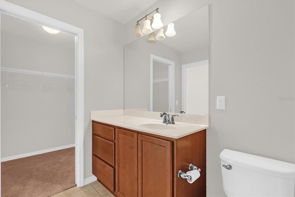 En Venta: $485,000 (3 camas, 3 baños, 1830 Pies cuadrados)