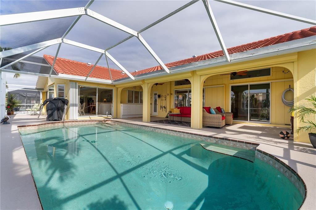 En Venta: $669,000 (3 camas, 2 baños, 2337 Pies cuadrados)