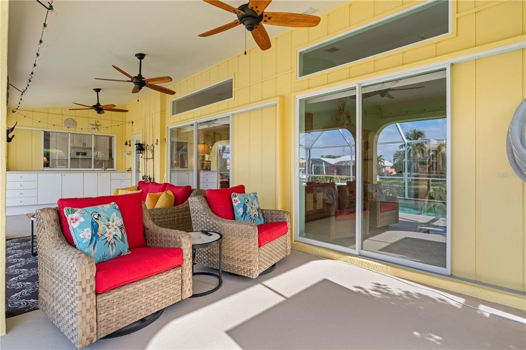 En Venta: $669,000 (3 camas, 2 baños, 2337 Pies cuadrados)