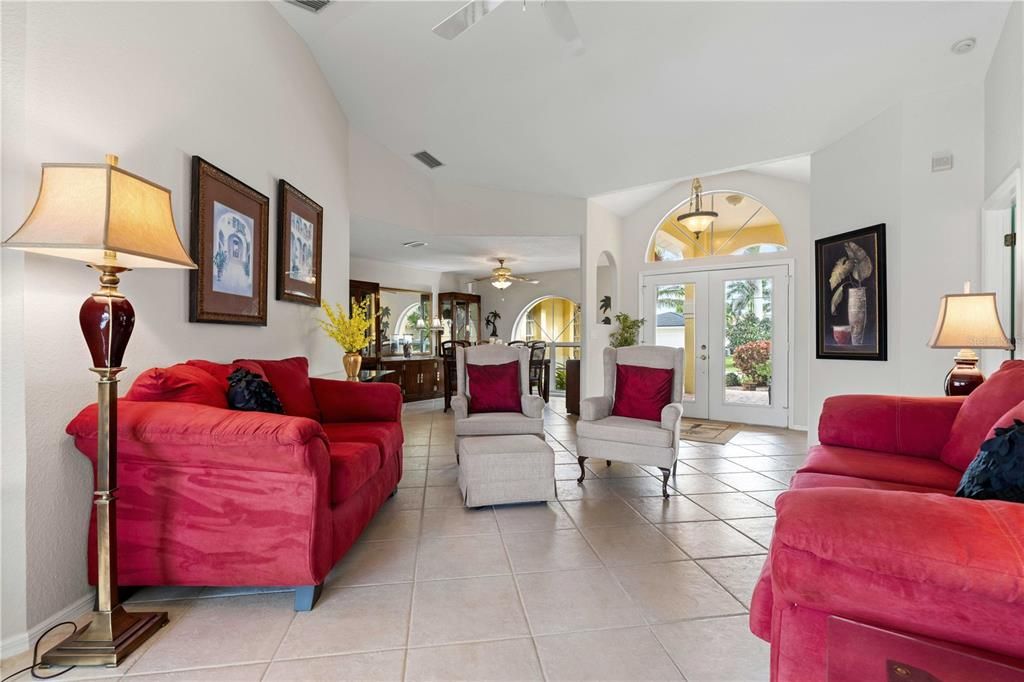 En Venta: $669,000 (3 camas, 2 baños, 2337 Pies cuadrados)