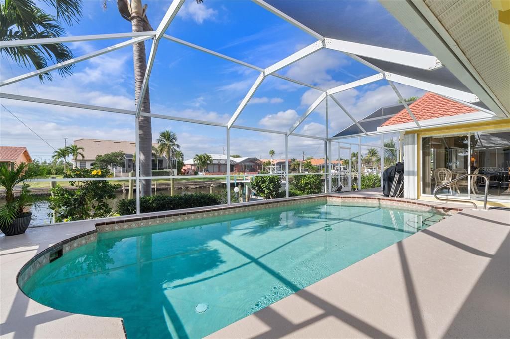 En Venta: $669,000 (3 camas, 2 baños, 2337 Pies cuadrados)