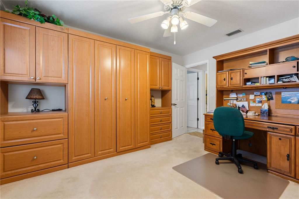 En Venta: $669,000 (3 camas, 2 baños, 2337 Pies cuadrados)